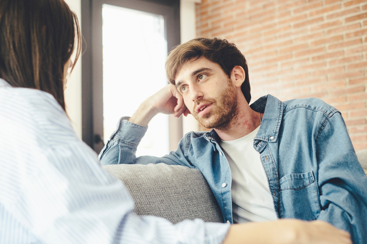 Comunicar as preferências de cuidados desde o início com a sua família pode assegurar que os seus desejos ou os dos seus entes queridos são satisfeitos à medida que a doença de Huntington avança.  