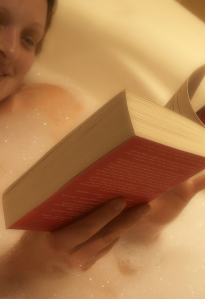 Estabeleça um "ritual pré-sono", incluindo actividades relaxantes como tomar um banho ou ler  